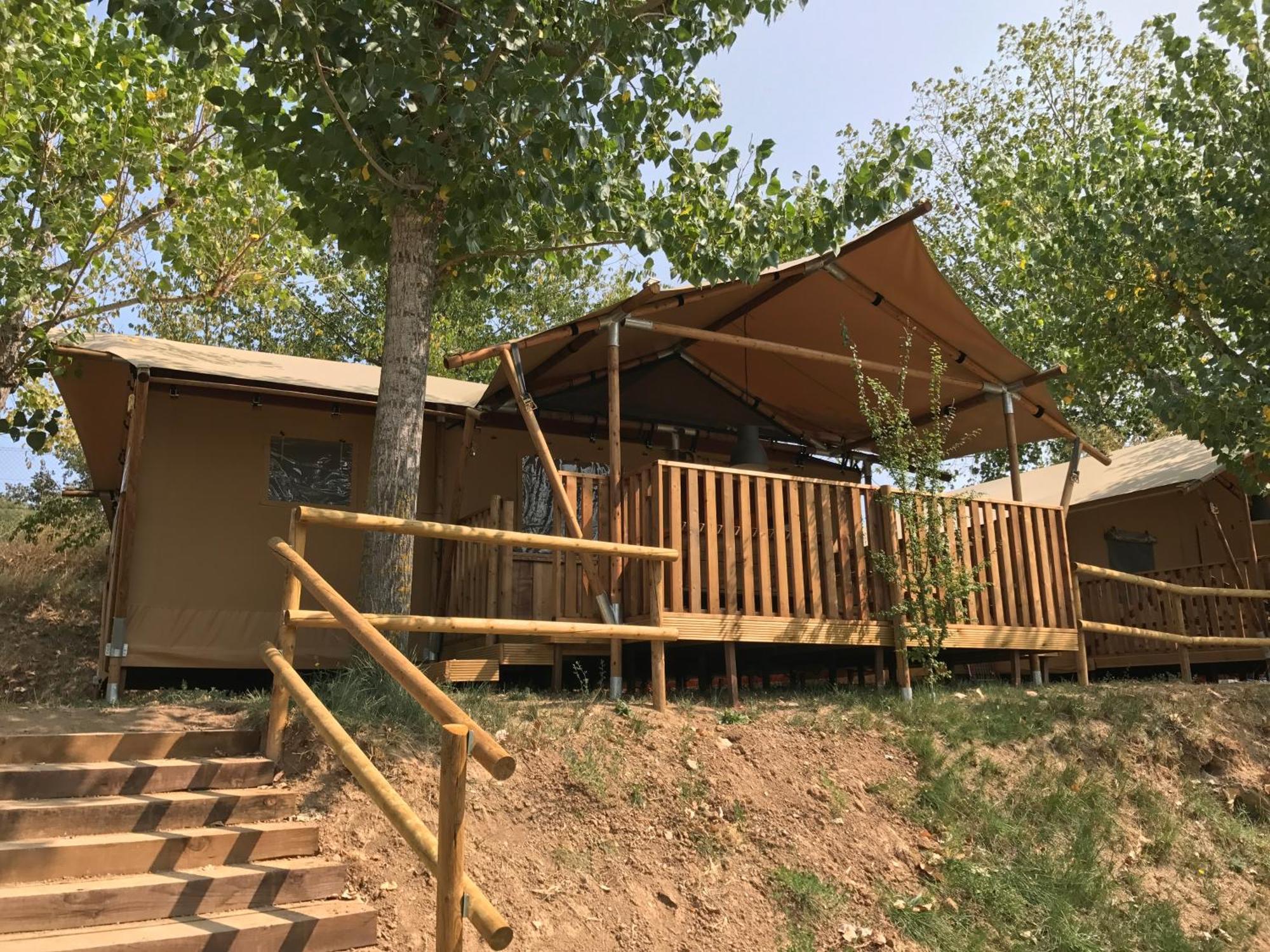 Bungalows - Camping El Solsones Solsona Exteriör bild